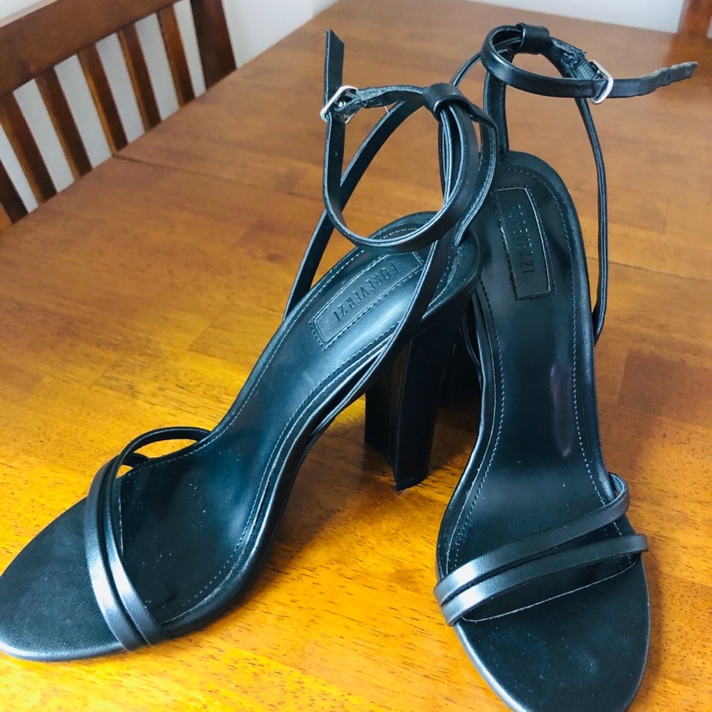 Black forever 21 heels